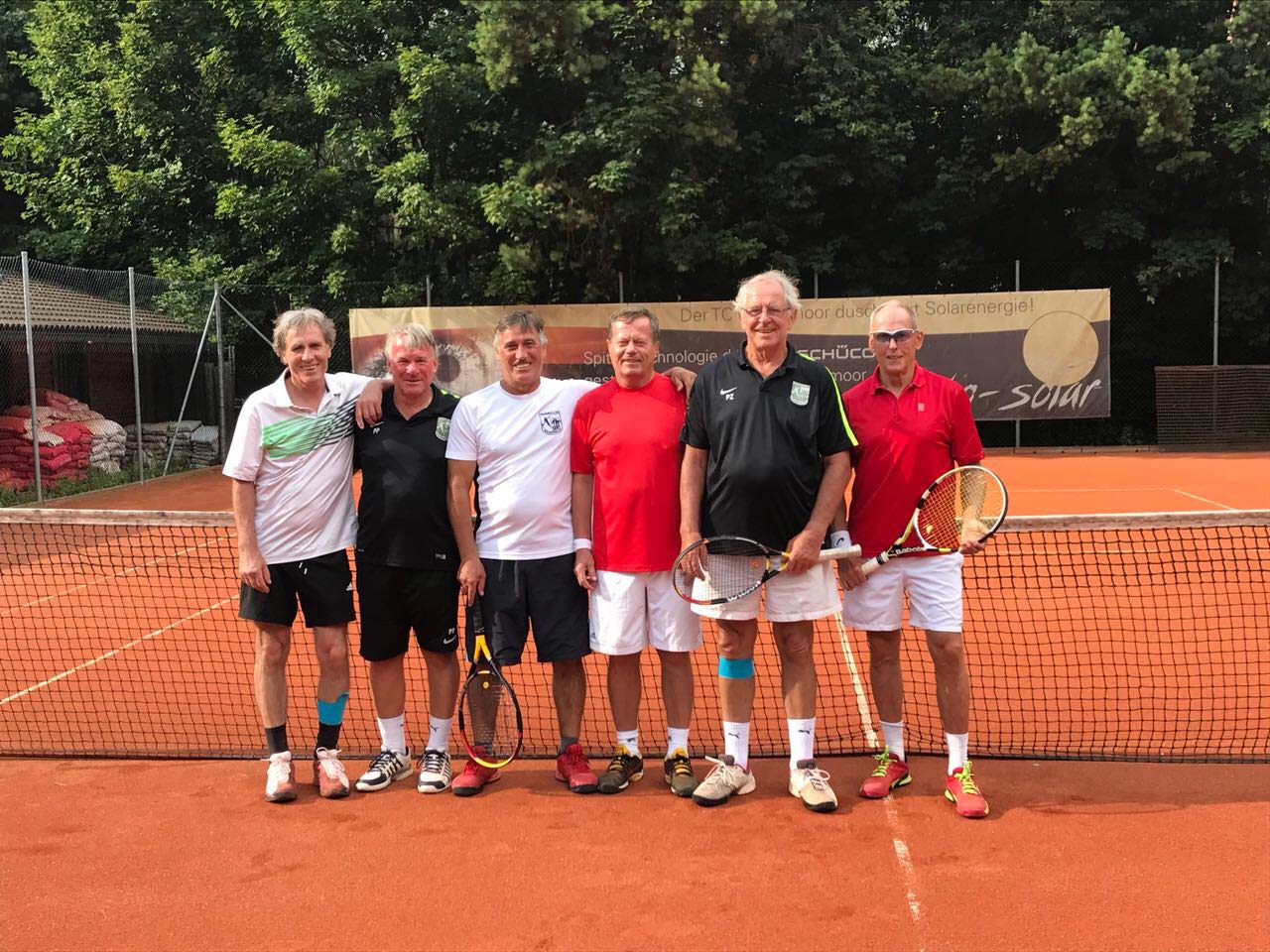 Mannschaftsphoto: Herren 60 I: von links: Willy Österreicher, Peter Partsch, Fred Faltermeier, Dieter Wammetsberger, Peter Zach, Max Prugger